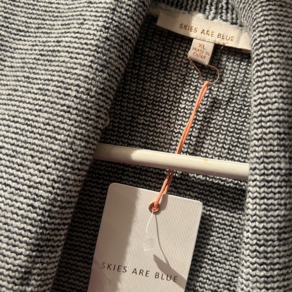 Skies Are Blue Cream and Gray Open Front Cardigan Sweater - Picture 2 of 2